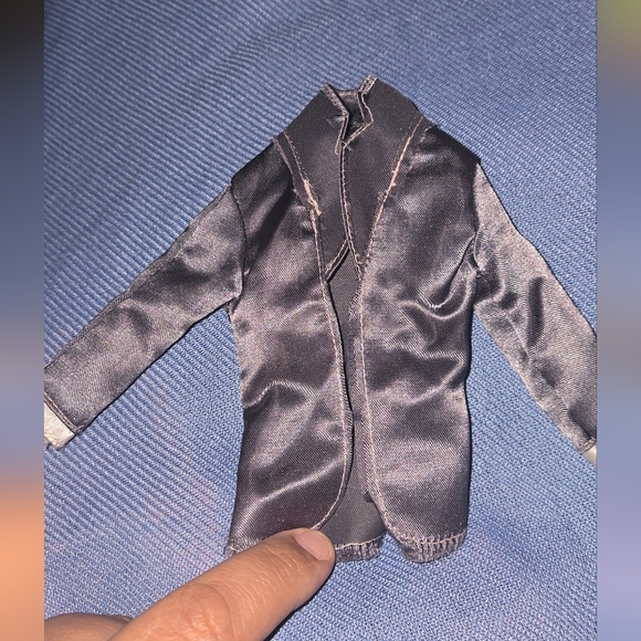 Mattel Doll Ken And Some Vintage Clothes with Stylish Outfit - Picture 7 of 16